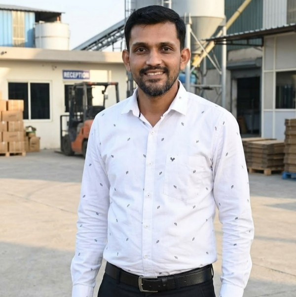 Tejas Vadgave